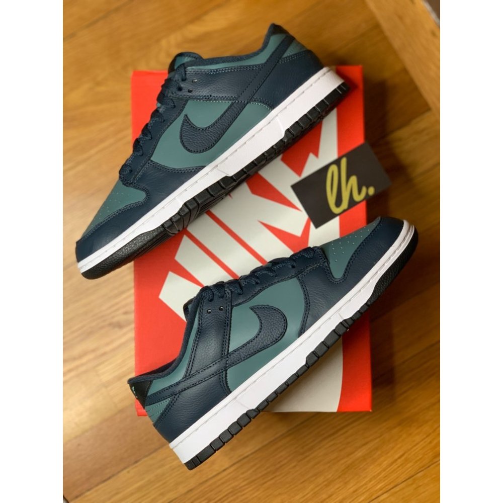 Size 10.5 Nike Dunk Low “Mineral Slate/ Armory Navy” Athletic Sneakers DR9705-30 - Picture 5 of 6